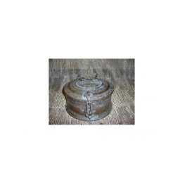 Round metal box with carving