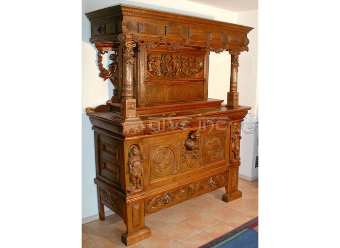 Wooden hand-carved bar counter console 